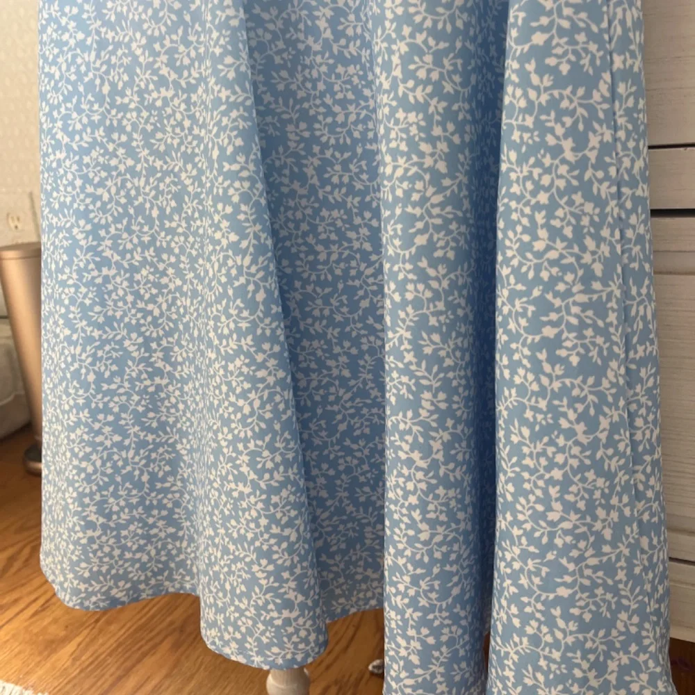 Amazon dress - Picture 4 of 4